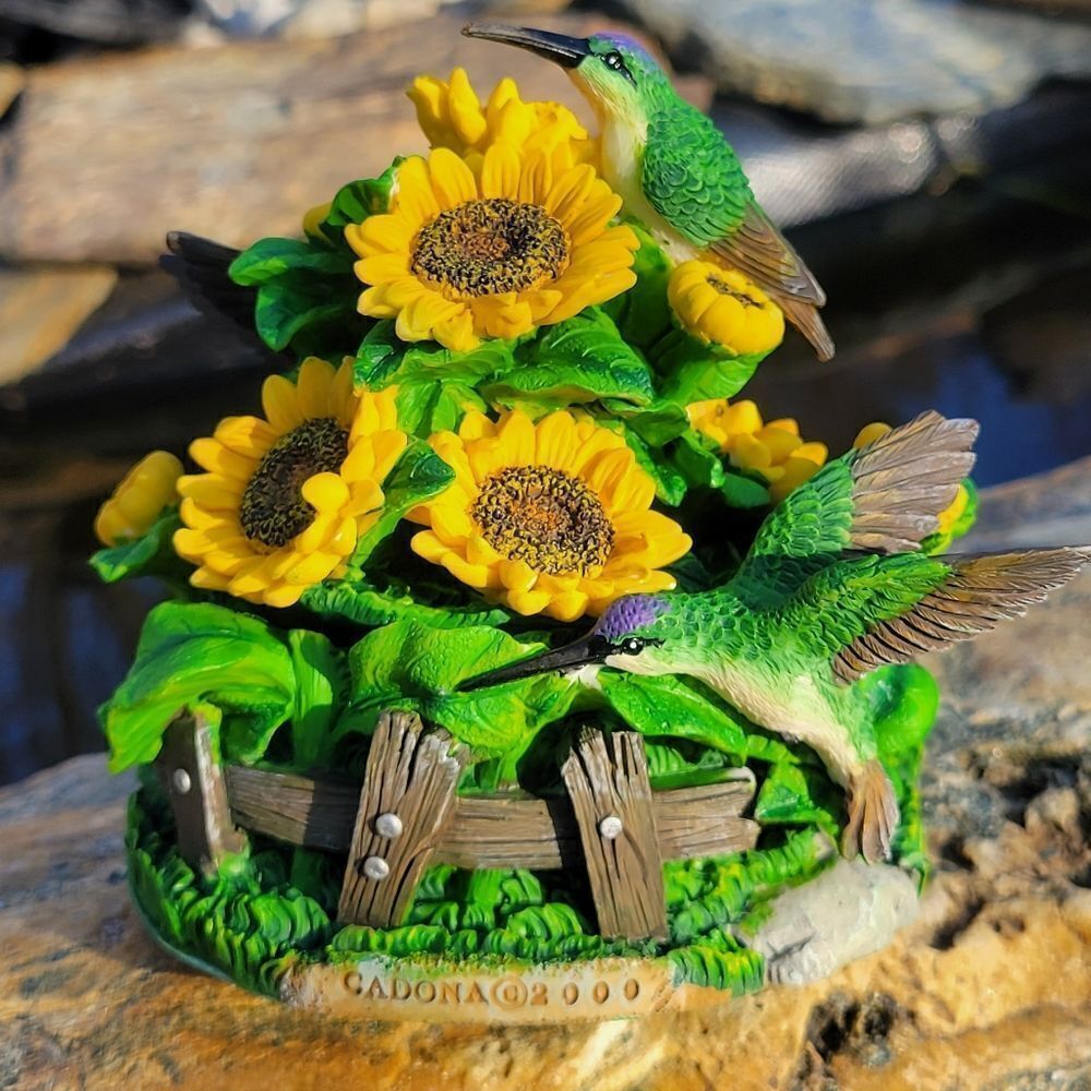 ‎Hummingbird Sunflower Trinket Box - Picture 8 of 15
